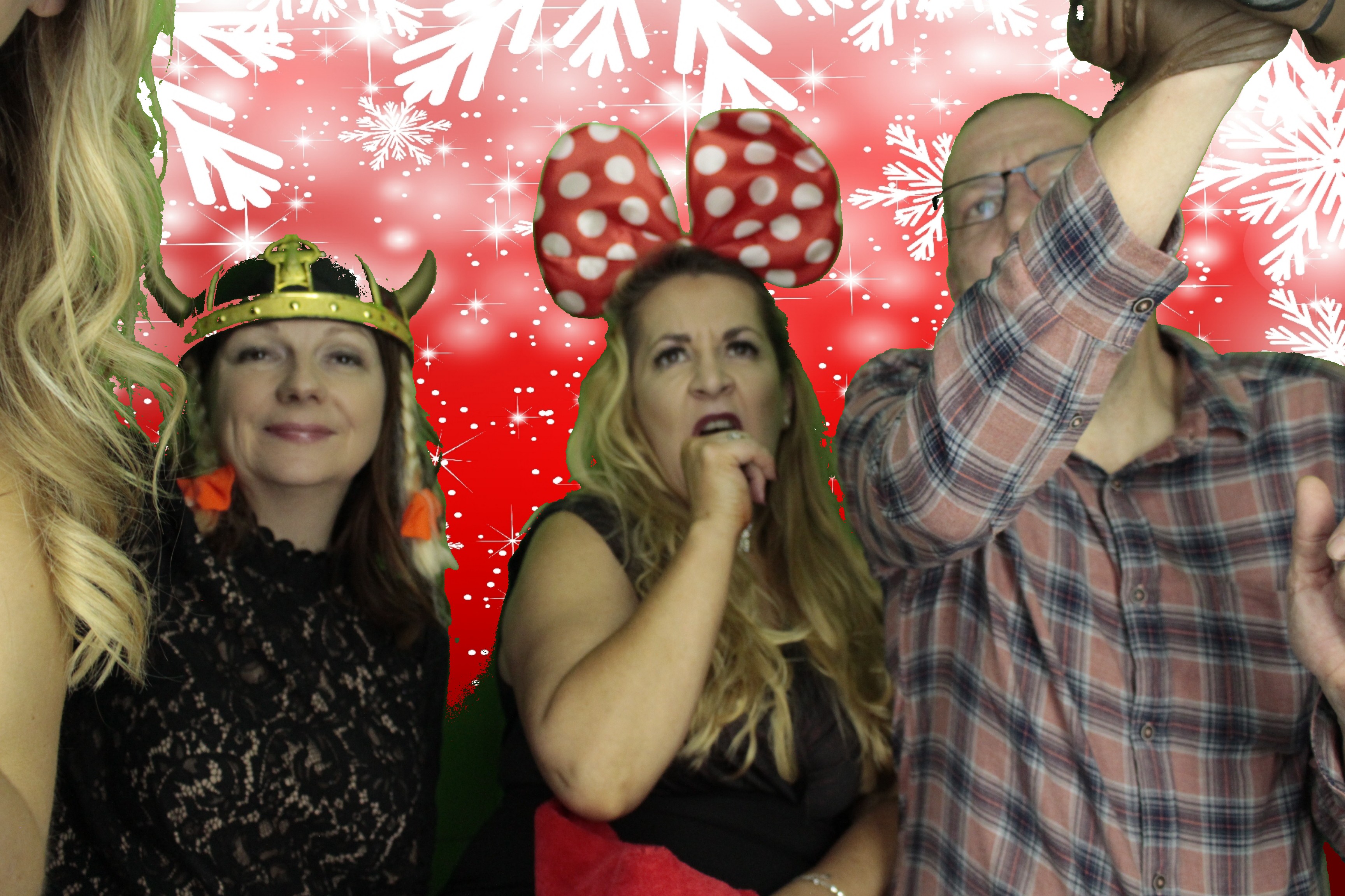 Ocean Network Express Christmas Party 2019 | View more photos from the event at gallery.myphotoboothexperience.co.uk/u/MyPhotoBoothExperienceLtd/Ocean-Network-Express-Christmas-Party-2019